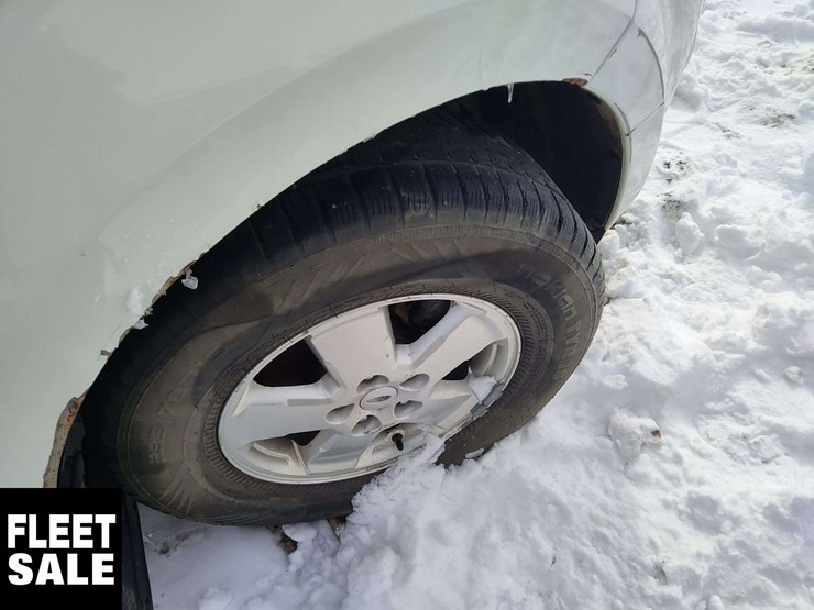 2012-ford-escape-image-9