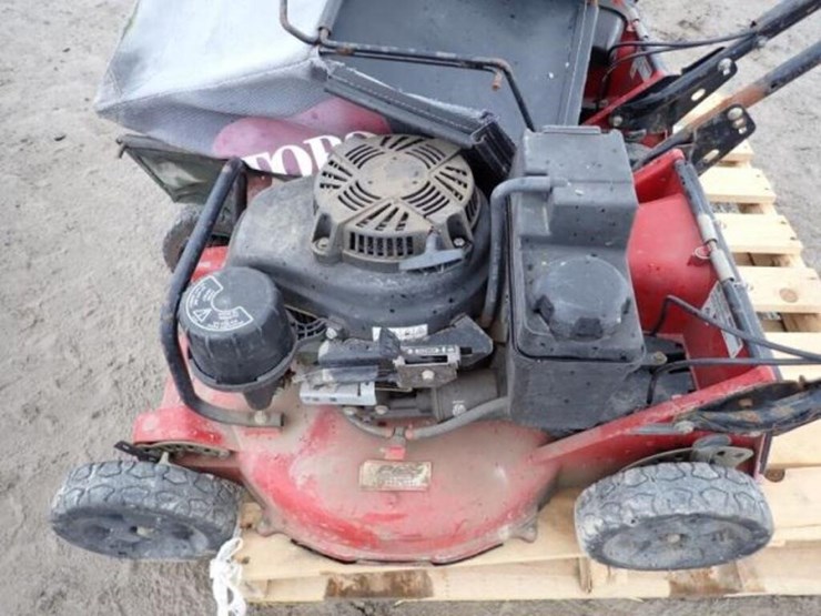 qty-of-(2)-toro-commercial-24-in.-push-mower(s)-image-7