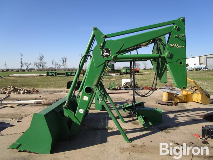 john-deere-740-image-8