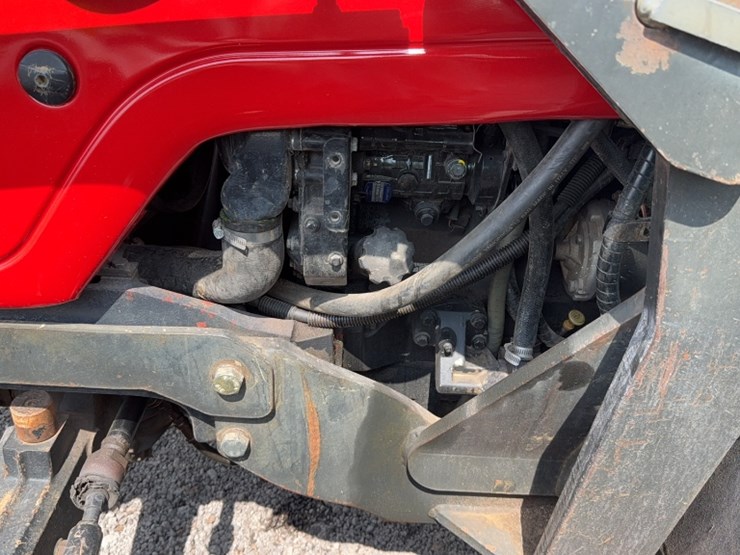 massey-ferguson-4253-image-17