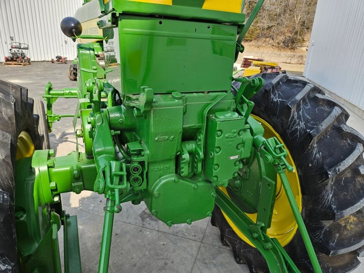 1959-john-deere-730-image-18