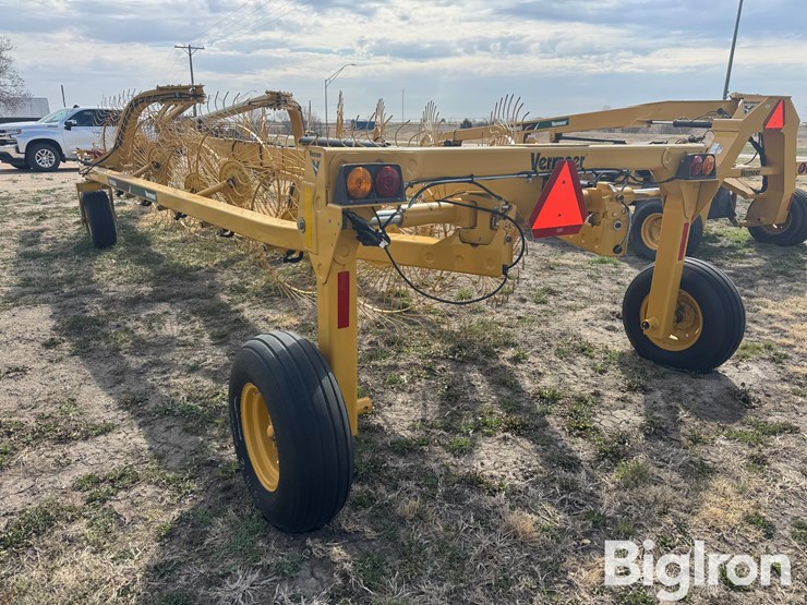 2021-vermeer-vr1428-image-7