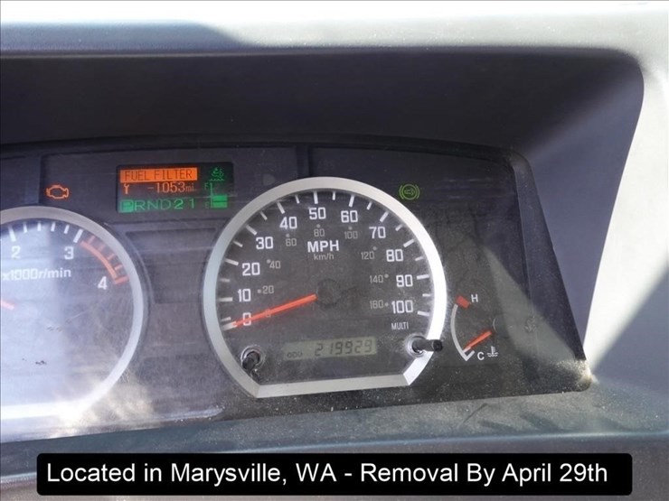 2013-isuzu-nqr-image-9