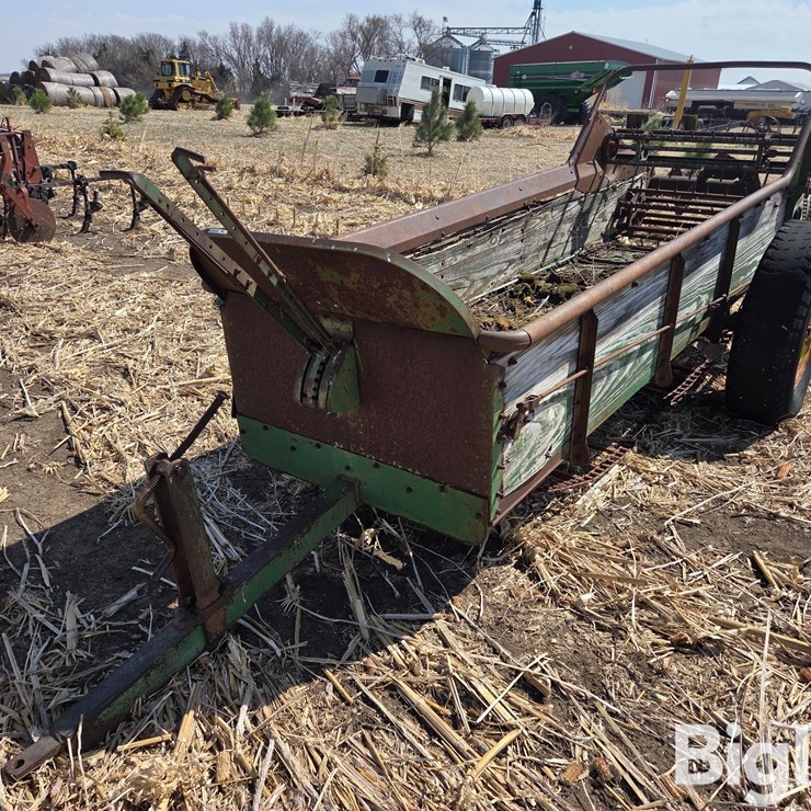 John Deere Manure Spreader