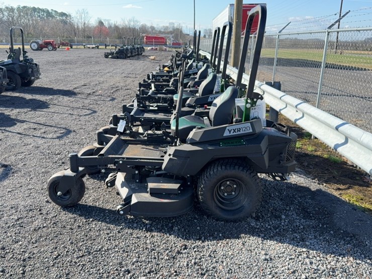#4048-•-yakta-yxr-120-zero-turn-mower-image-11