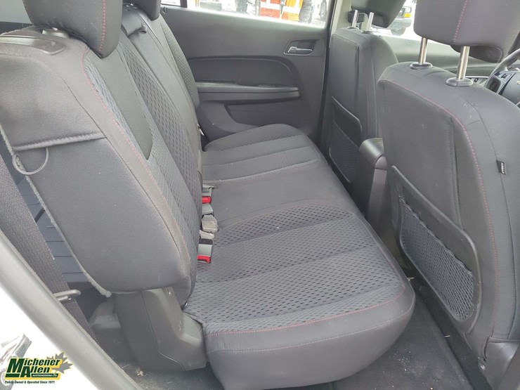 2013-chevrolet-equinox-image-17