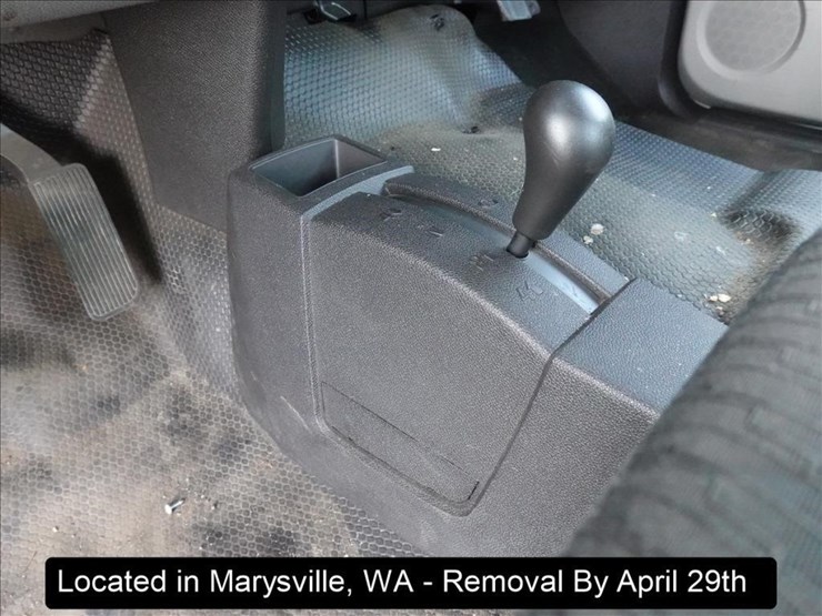 2014-chevrolet-3500-image-10