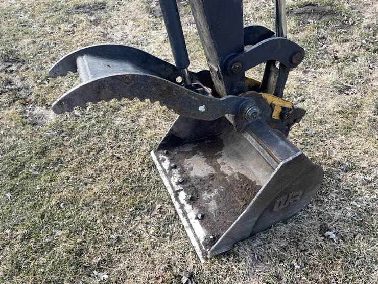 2020-deere-60g-image-8