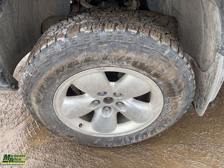 2004-dodge-ram-1500-image-9