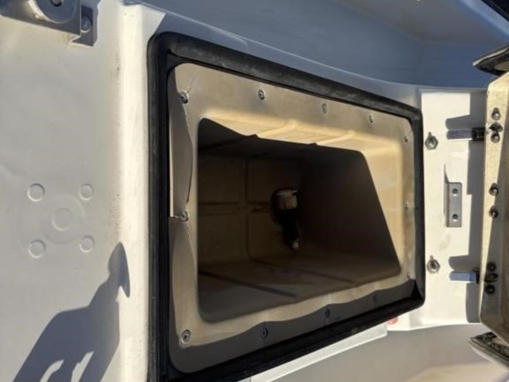 1991-unknown-trailer-image-11