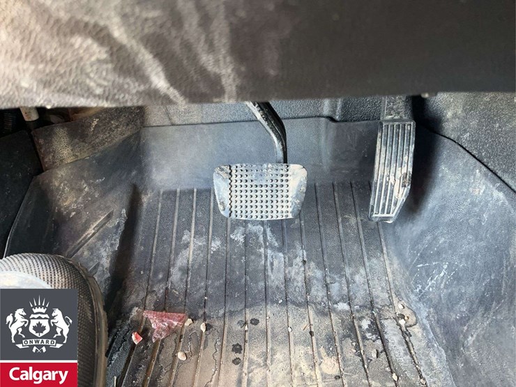 2018-chevrolet-colorado-image-15