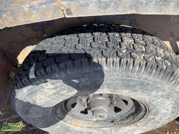 load-trail-car-trailer-image-7