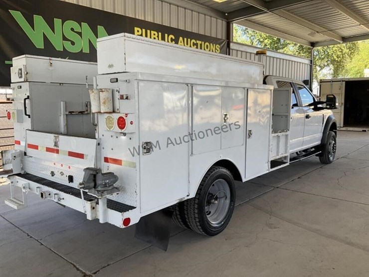 2017-ford-f550-image-7