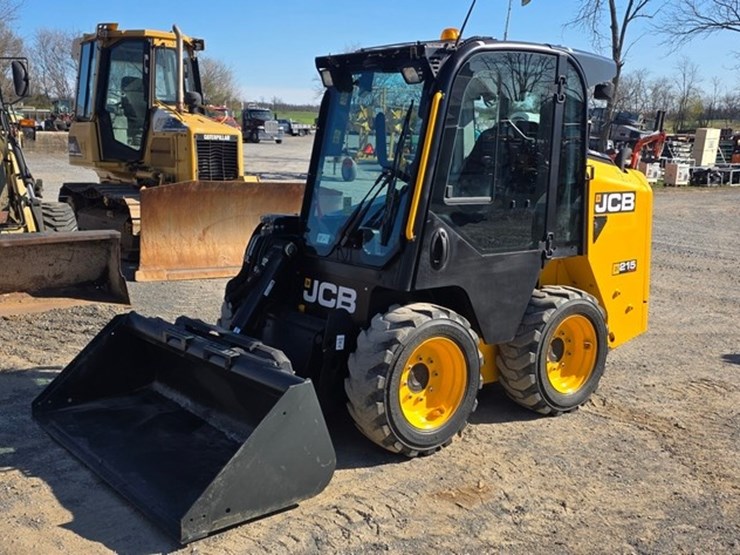 2024-jcb-215-image-1