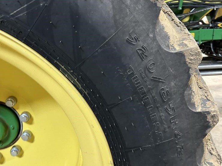 2014-john-deere-1895-image-12