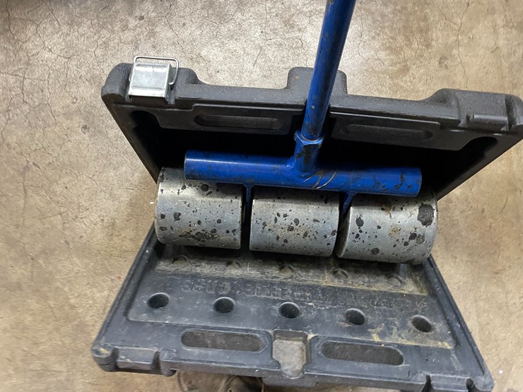 #2536-•-linoleum-roller-(columbia-heights,-mn)-image-5