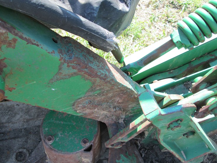 john-deere-275-image-14