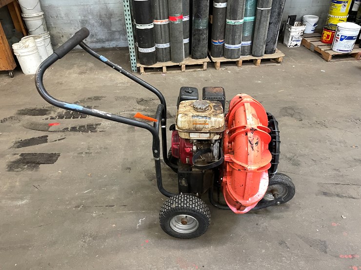 #2533-•-billy-goat-walk-behind-blower-(columbia-heights,-mn)-image-4