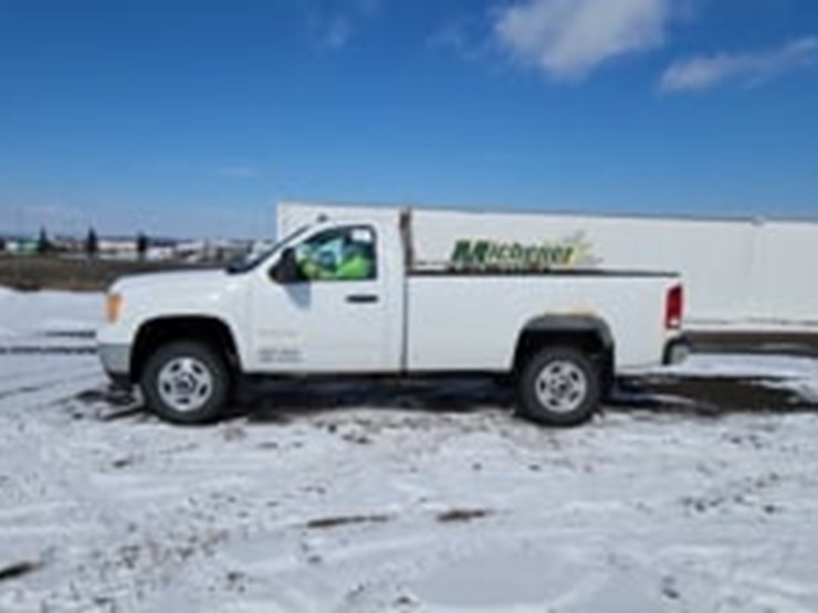 2014-gmc-sierra-2500hd-sle-image-5