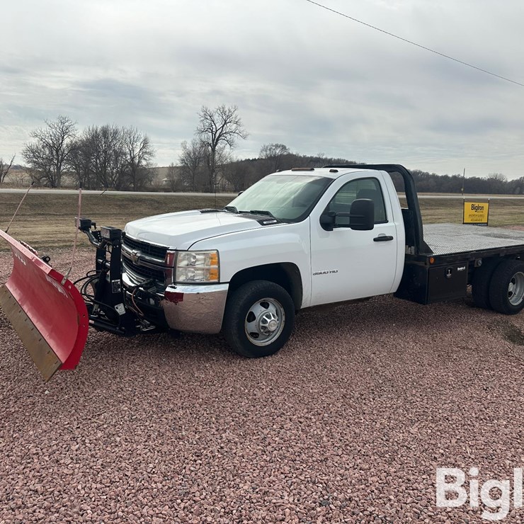 2010 CHEVROLET 3500