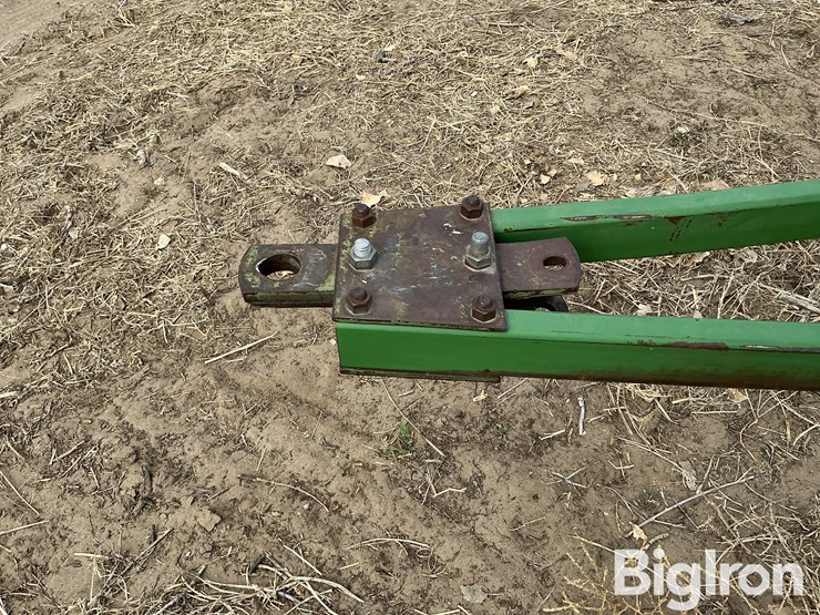 john-deere-210-image-9