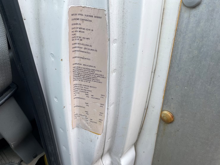 2008-ford-e350-image-12