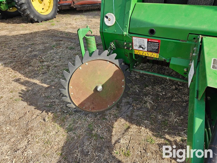 john-deere-567-image-11