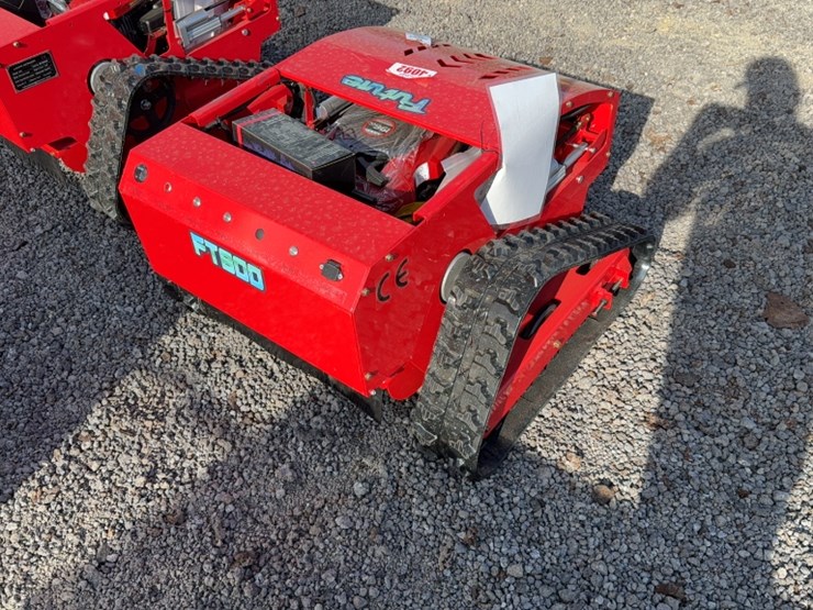 #4092-•-future-remote-control-mower-w/-gas-engine-image-3