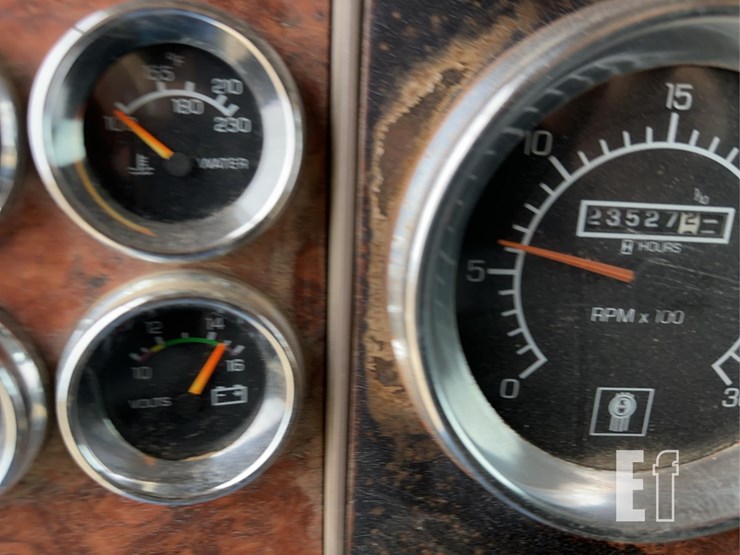 2003-kenworth-t800-image-54