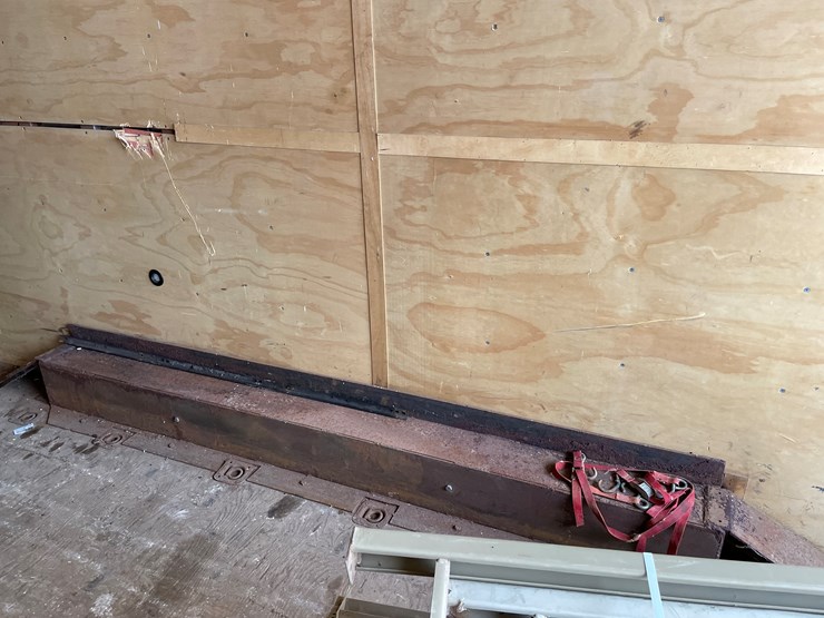 #280-•-2015-united-uxgn-8.536tr80-(3)-axle-enclosed-trailer-(has-wi.-title)-(mason,-wi)-image-49