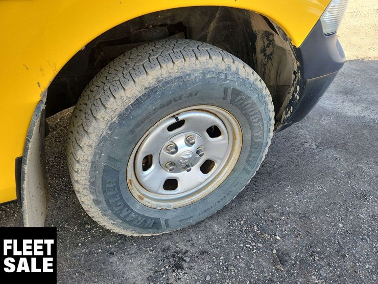 2019-ram-1500-classic-image-13