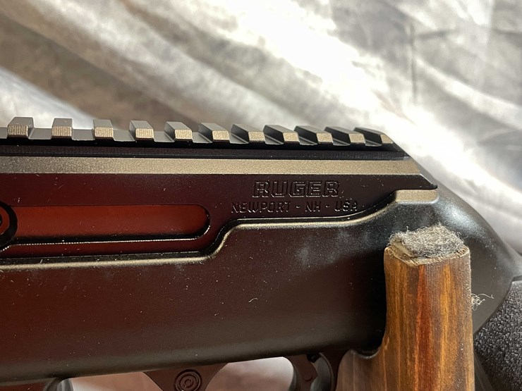 #10058-•-ruger-pc-carbine-,-9mm-luger-semi-auto-rifle,-sn:-914-32521-image-15