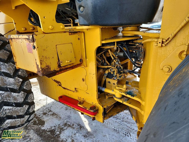 2015-deere-644k-image-18