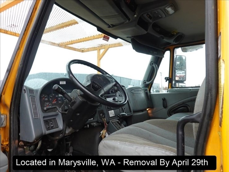 2002-international-durastar-4400-image-11