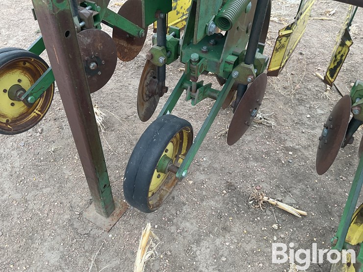 john-deere-885-image-11