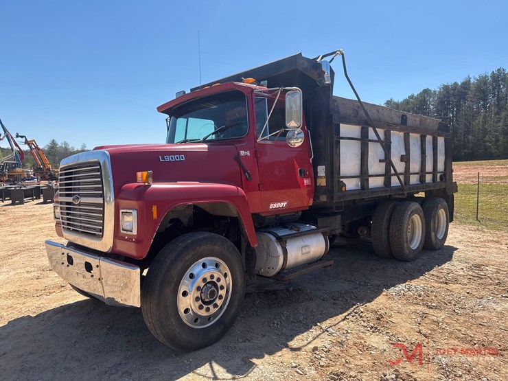 1994-ford-l9000-image-9