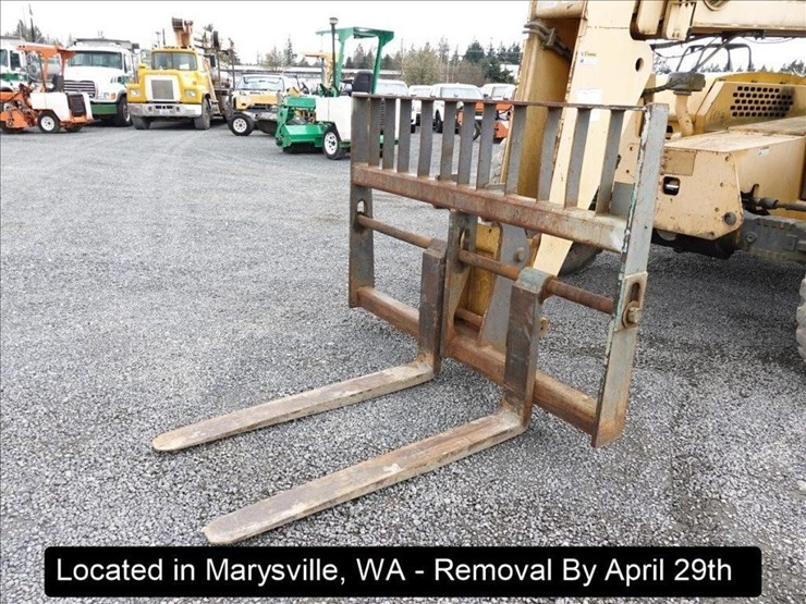 2006-gehl-dl10h44-image-23