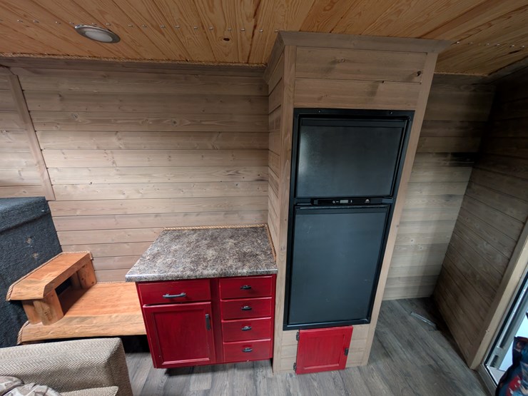 #282-•-2015-featherlite-29'-aluminum-gooseneck-horse-trailer-(wi-title)-(ridgeland,-wi)-image-43