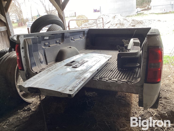 2015-gmc-sierra-3500-image-5