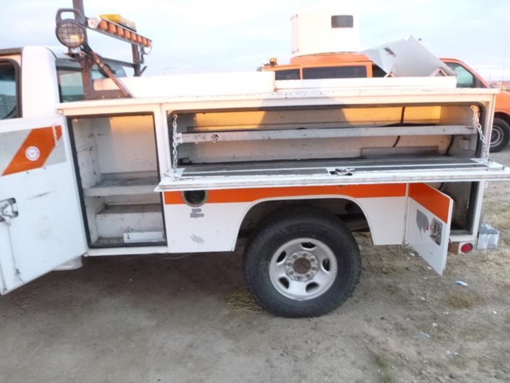 2003-chevrolet-2500-image-21