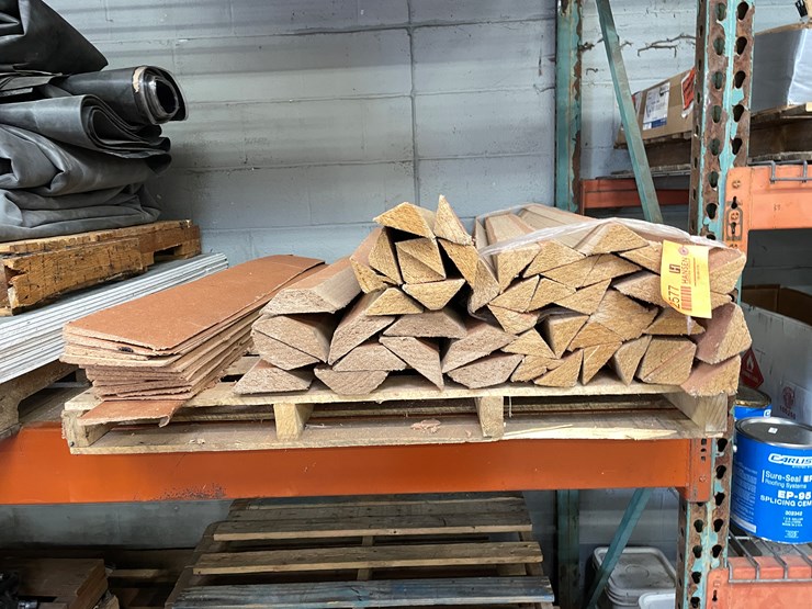 #2577-•-pallet-of-roofing-material-(columbia-heights,-mn)-image-1