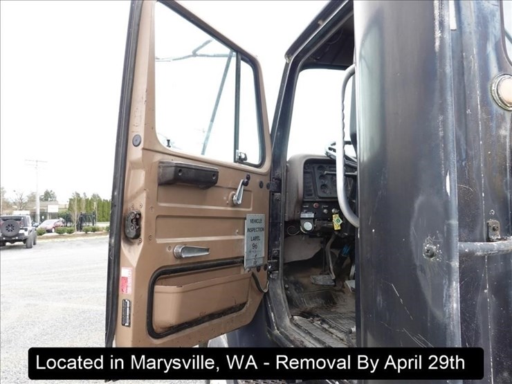 1985-international-s2300-image-8