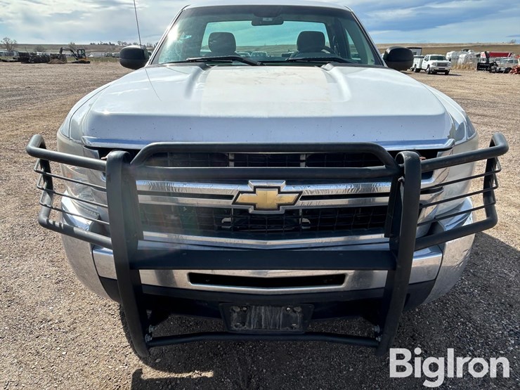 2010-chevrolet-silverado-2500-image-9