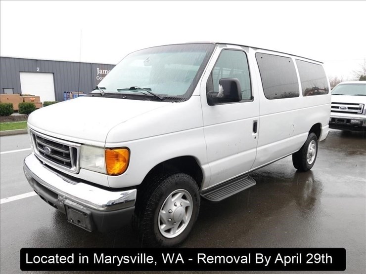 2006-ford-e350-image-1