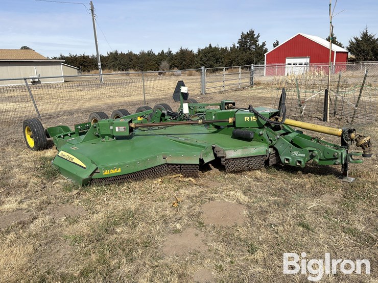 2020-john-deere-r15-image-3