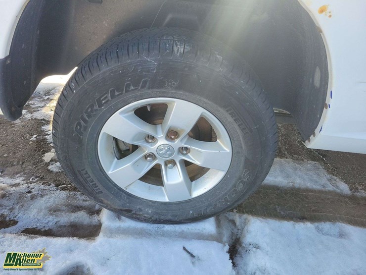 2013-dodge-1500-image-9