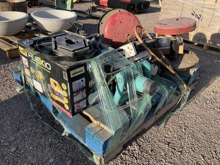 pallet-of-miscellaneous-tools-image-1