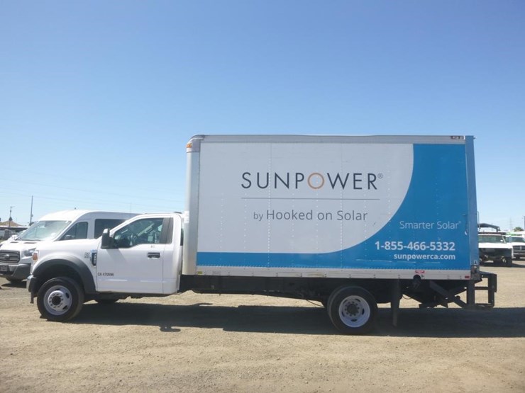 2021-ford-f550-image-5