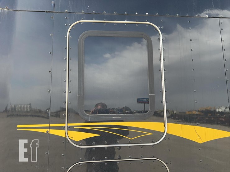 2005-kenworth-t800-image-31