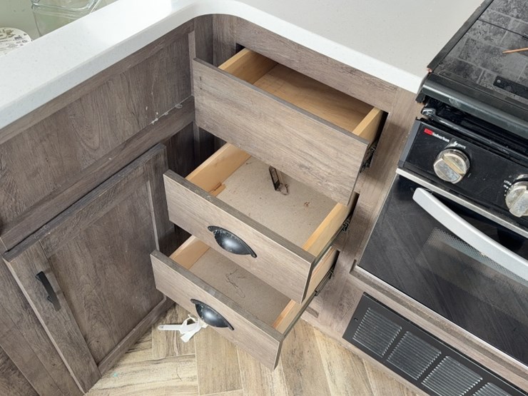 #3001-•-2021-forest-river-30'-bumper-pull-camper-image-24